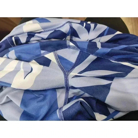 Under Armour Women's Fitted High Rise Ankle Legging Activewear Pants Blue Medium - Picture 7 of 7